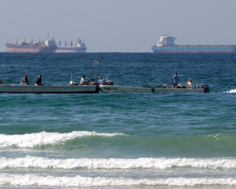 A boost for Moscow in the shadow of Iran war: US allows India to buy Russian oil for a month