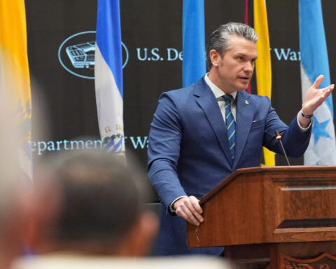 Judge weighs New York Times bid to block policy limiting journalists' access to Pentagon