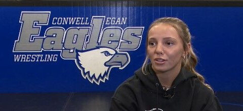 High school wrestler Julia Horger inspiring other girls: "It shapes you as a person"