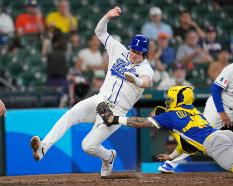 Ohtani homers for 2nd straight day, Suzuki hits 2, Japan beats South Korea 8-6 at WBC