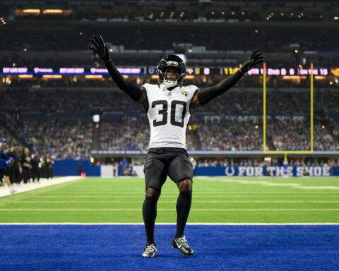 Cornerback Montaric Brown re-signs with the Jaguars on a 3-year, $33M contract