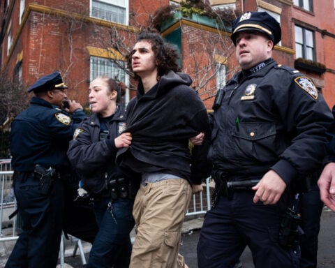 Men who brought explosives to NYC protest cited Islamic State as inspiration, complaint says