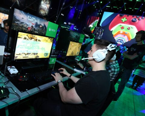 White House war promo videos marry action movies, sports and video games to real-life combat footage