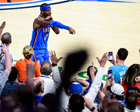 Inside the numbers: Shai Gilgeous-Alexander ties Wilt Chamberlain's 20-point streak record