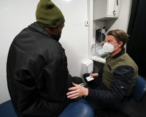 Higher buprenorphine doses help patients stay in opioid use disorder treatment, new study finds