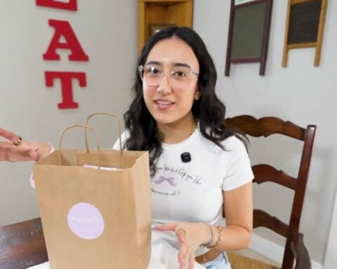 Teen creates movement for others after refusing to allow diagnosis define her