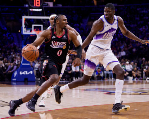 76ers All-Star Tyrese Maxey sidelined at least 3 weeks with finger tendon injury