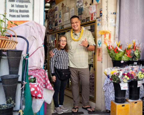 That purple Hawaii vacation lei likely came from Thailand, and some lawmakers want to change that