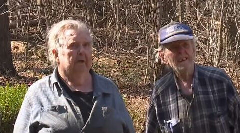 Man helps sibling escape house fire