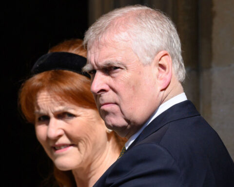 Sarah Ferguson publicly criticized Epstein. In private, she apologized to her ‘supreme friend’