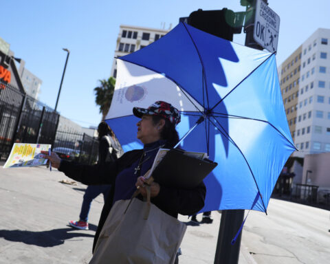Winter heat wave sends temperatures into the 90s in Southern California