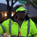 North Texas dads raise thousands to buy new car for beloved elementary crossing guard: "Everybody loves her"