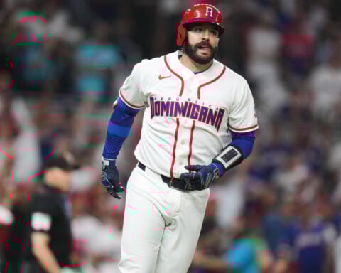 Austin Wells' only swing of the bat puts the Dominicans in WBC record book and semifinals