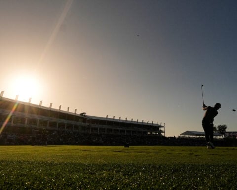 Manhunt for suspect in fatal shooting leads to delay in opening gates at Players Championship