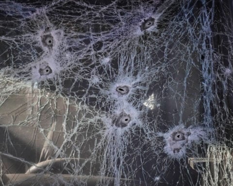 Russian strike on Kyiv region kills 4 people and wounds 15 as peace talks are stalled