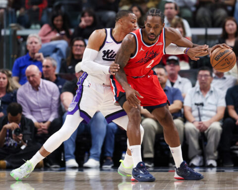 Westbrook has triple-double in Kings' 118-109 win as Clippers lose Leonard to sprained ankle