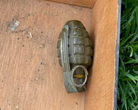 Bomb Squad safely removes grenade from Washington home
