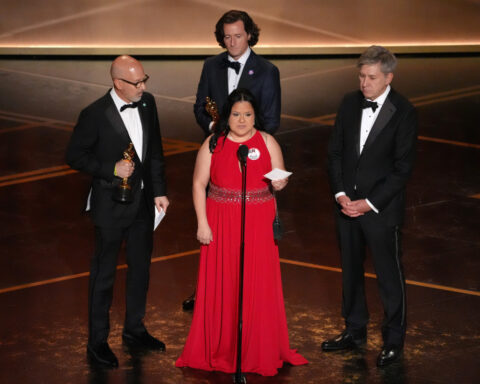 Warriors coach Steve Kerr part of Oscar documentary short win with 'All the Empty Rooms'