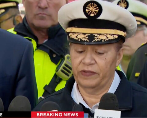 Chicago firefighter dies after fall while battling in extra-alarm fire