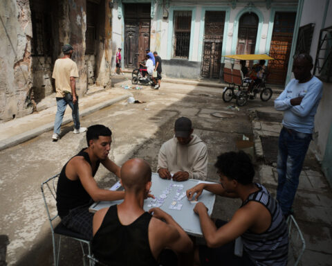 Trump, Rubio call for new Cuban leaders as latest blackout underscores deepening economic crisis