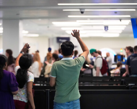 How to monitor airport security lines at US airports while TSA officers go without pay