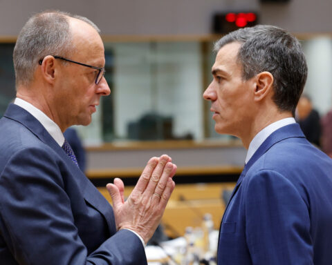 EU asks for reopening of the Strait of Hormuz and no more strikes on energy, water sites
