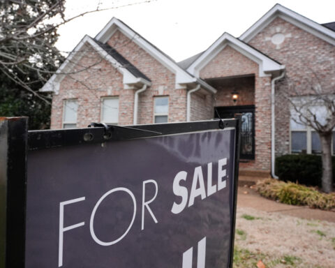 Average US long-term mortgage rate rises to 6.22%, highest level in more than 3 months