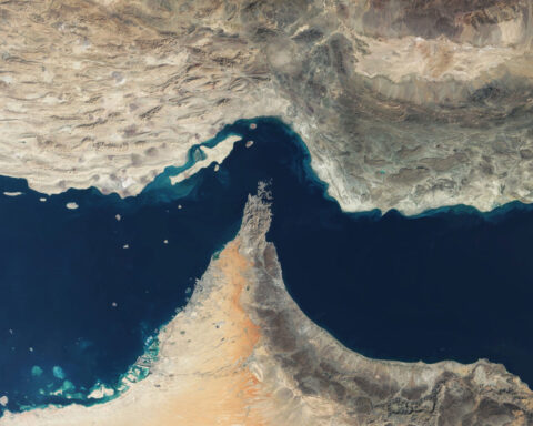 US furiously seeks to avert potential monthslong closure of Strait of Hormuz
