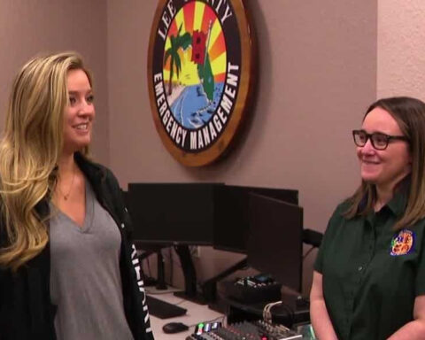 Woman who lost her leg in boating accident meets dispatcher who helped save her life