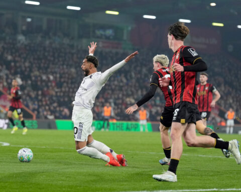 Fernandes stars again for Man United but Bournemouth worth a point in 2-2 scrap