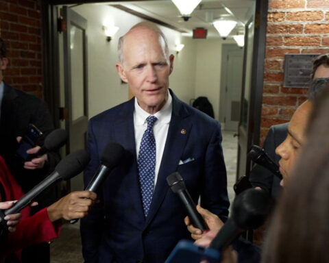 Talks intensify in Washington to end DHS shutdown as airport delays mount nationwide