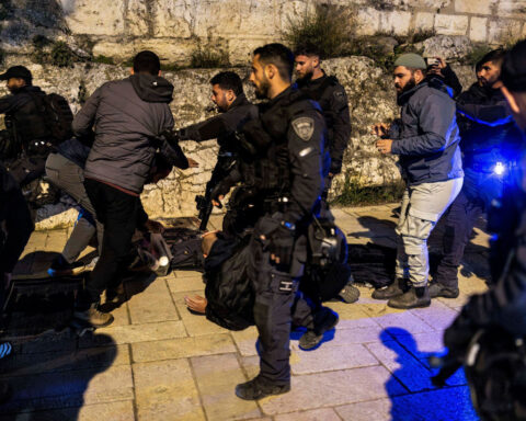 Israeli police attack journalists in Jerusalem, fracturing wrist of CNN producer