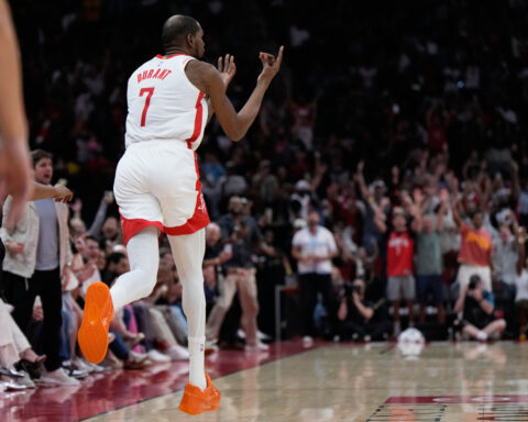 Kevin Durant passes Michael Jordan for No 5 on NBA scoring list in Rockets' win