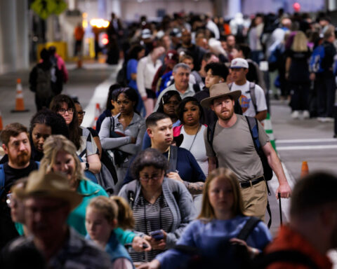 'Insane': Travelers describe TSA lines