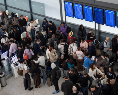 ICE officers will begin assisting TSA as shutdown frustrates travelers and screeners