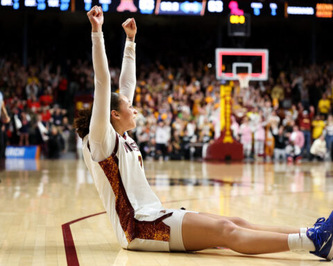 Battle's last-second jumper gives Minnesota a 65-63 win over Mississippi in women's NCAA Tournament