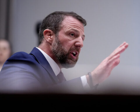 Senate confirms Markwayne Mullin to lead Homeland Security as TSA standoff deepens