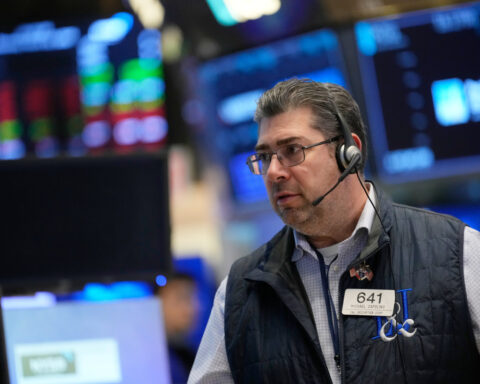 US stocks give back some of the rally sparked by Trump's talk of negotiations with Iran