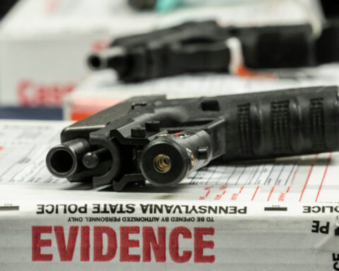 Group's report highlights how guns in the US get from legitimate stores to crime scenes