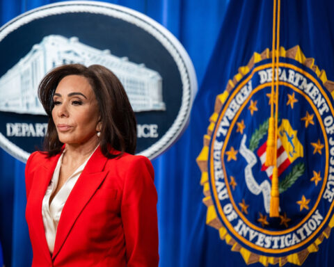 Prosecutor told judge no evidence existed to criminally pursue Powell over costly Fed renovations