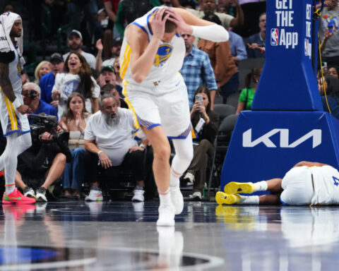 Warriors guard Moses Moody suffers season-ending left knee injury, will have surgery this week