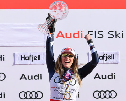 Mikaela Shiffrin holds off Emma Aicher to win record-tying 6th overall World Cup skiing title