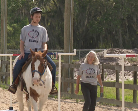 Ranch offers free equestrian program for riders with special needs