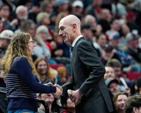 NBA shares some anti-tanking concepts with owners, AP sources say