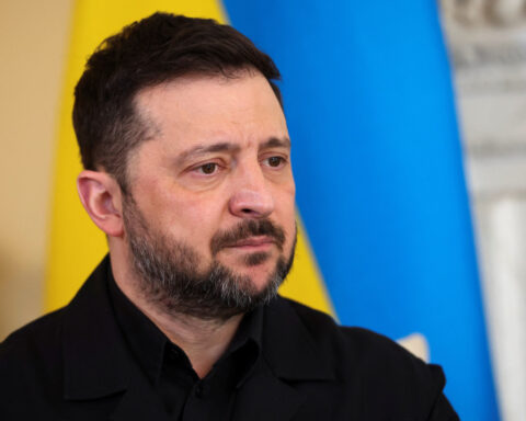 Zelenskyy visits Gulf Arab states to talk drone defense and seek strategic ties