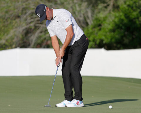 Gary Woodland stays in front in Houston as he goes for 1st win since US Open