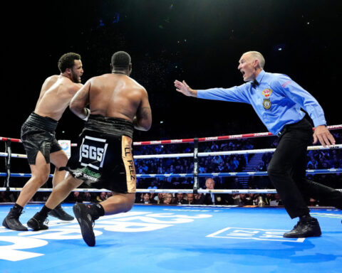 Moses Itauma knocks out Jermaine Franklin with big uppercut in 5th round