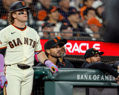 Giants match franchise mark at 20 straight innings without a run to start season, then finally score