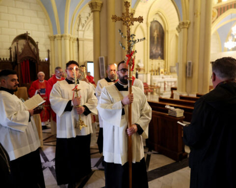 Israel reverses course after barring Palm Sunday Mass in Jerusalem