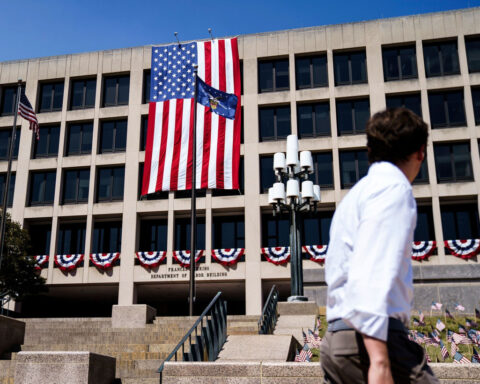 Employers that want to offer 401(k) participants access to private equity get new rule